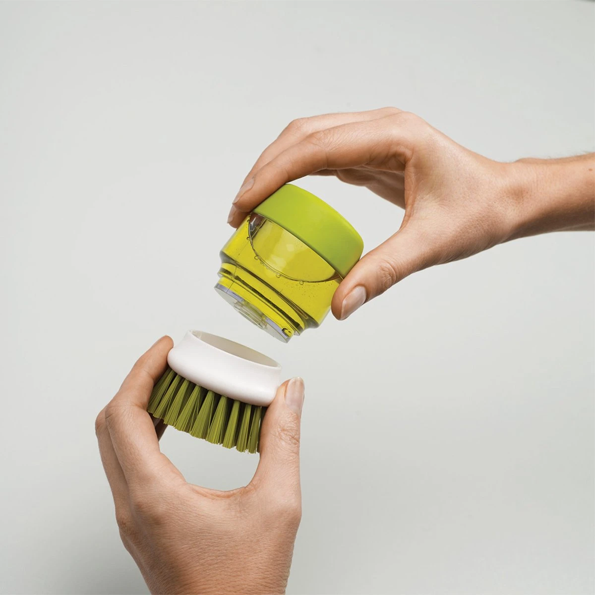 Joseph Joseph Afwasborstel Palm Scrub - Incl Houder - Grijs Joseph Joseph Afwasborstel Palm Scrub - Incl Houder - Grijs -Winkel Voor Schoonmaakartikelen 1200x1200 1570