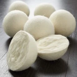 Merkloos Droger Ballen XL 6 Stuks Inclusief Lavendelolie – Zero Waste Dryer Balls - Duurzaam – Wasverzachter – Herbruikbare Drogerballen – Droogt De Was Sneller – Tiny Panda 11 Merkloos Droger Ballen XL 6 Stuks Inclusief Lavendelolie – Zero Waste Dryer Balls - Duurzaam – Wasverzachter – Herbruikbare Drogerballen – Droogt De Was Sneller – Tiny Panda -Winkel Voor Schoonmaakartikelen 1200x1200 537