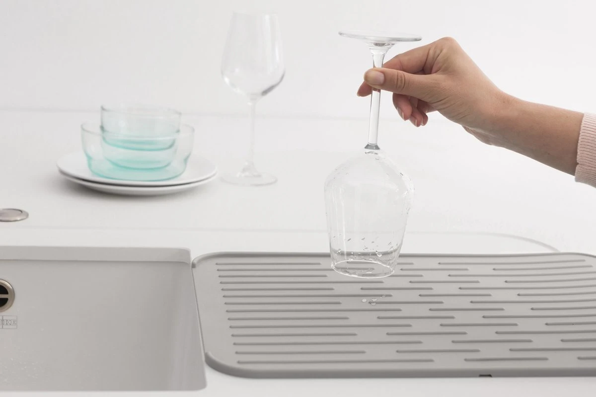 Brabantia SinkSide Afdruipmat - Siliconen - Mid Grey Brabantia SinkSide Afdruipmat - Siliconen - Mid Grey -Winkel Voor Schoonmaakartikelen 1200x799 5